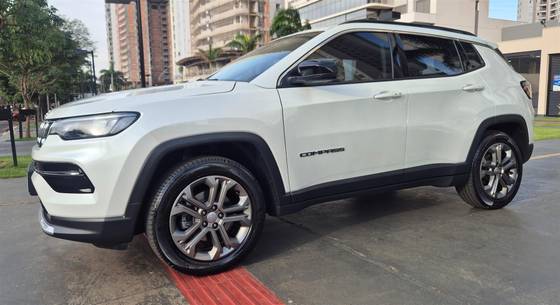JEEP COMPASS 1.3 T270 TURBO FLEX LONGITUDE AT6